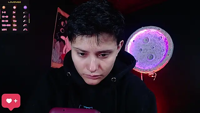 girl intense444 online show from 04-10-26, 01:38