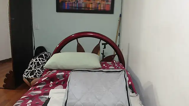 Snapshot of sexytitshot126 chatting on 09-14-25, 01:38 sexytitshot126 online show from 09-14-25, 01:38