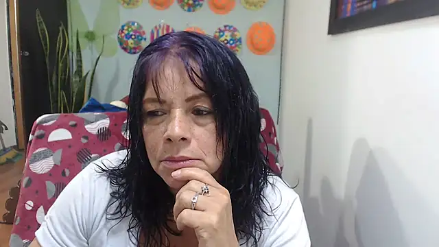 Snapshot of sexytitshot126 chatting on 06-25-26, 07:40 sexytitshot126 online show from 06-25-26, 07:40