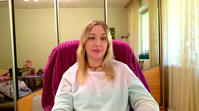 ModelEva online show from 05-03-26, 08:42