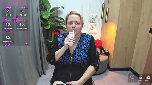 Snapshot of ScarlettSoft chatting on 10-31-25, 05:41 ScarlettSoft online show from 10-31-25, 05:41