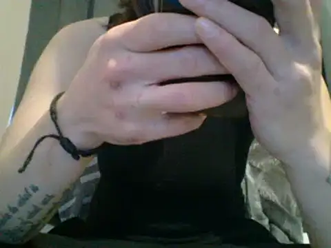 Snapshot of geilmeisje98 chatting on 02-14-25, 08:31 geilmeisje98 online show from 02-14-25, 08:31