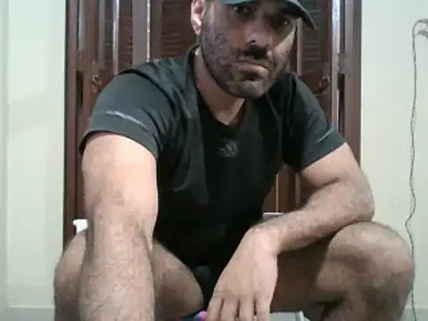 Snapshot of MILITARS chatting on 02-13-25, 04:11 MILITARS online show from 02-13-25, 04:11