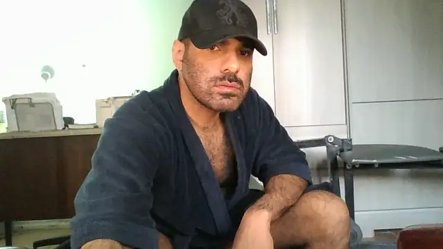 Snapshot of MILITARS chatting on 09-13-25, 08:30 MILITARS online show from 09-13-25, 08:30