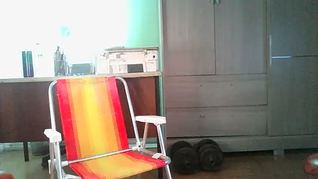 Snapshot of MILITARS chatting on 05-22-26, 07:26 MILITARS online show from 05-22-26, 07:26
