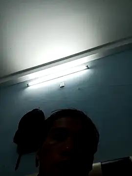 Snapshot of Cachcutee chatting on 12-31-24, 01:41 Cachcutee online show from 12-31-24, 01:41