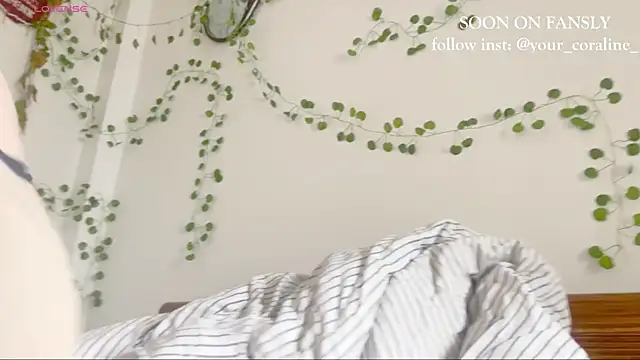 Snapshot of Hairy_Coraline chatting on 11-04-25, 08:46 Hairy Coraline online show from 11-04-25, 08:46