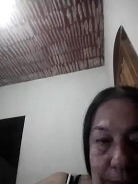 Snapshot of catdool chatting on 04-30-26, 11:42 catdool online show from 04-30-26, 11:42