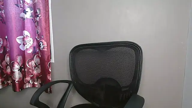 Snapshot of Dhiyapink chatting on 09-10-25, 07:08 Dhiyapink online show from 09-10-25, 07:08