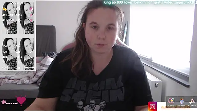 Snapshot of AureliaWinter chatting on 11-04-25, 02:05 AureliaWinter online show from 11-04-25, 02:05