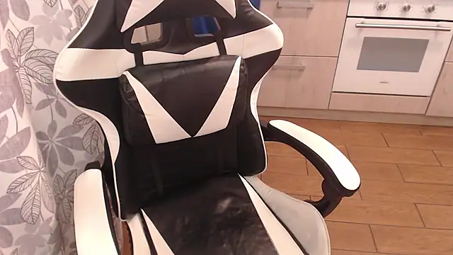 Mandarin4ks online show from 04-02-26, 01:09