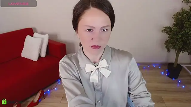 VickyGolden online show from 04-19-26, 05:07