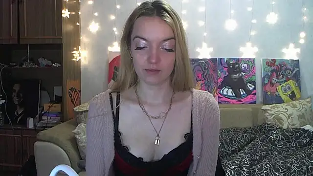 SecretSophia online show from 01-04-25, 02:56