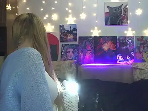 SecretSophia online show from 03-18-25, 08:26