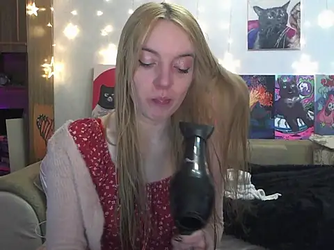 SecretSophia online show from 03-21-25, 04:29