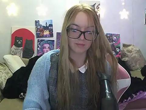 SecretSophia online show from 10-26-25, 04:35