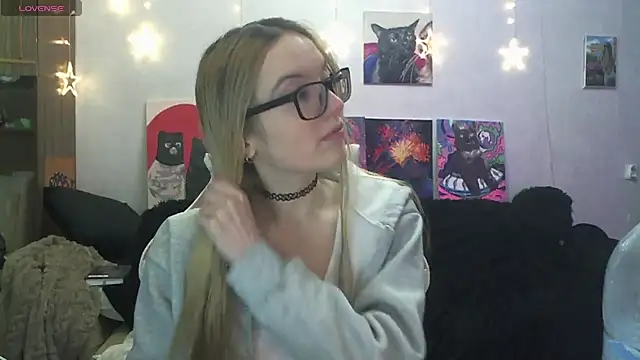 SecretSophia online show from 02-01-26, 10:30