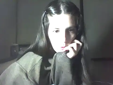 Snapshot of Insomniacl chatting on 02-14-25, 03:33 Insomniacl online show from 02-14-25, 03:33
