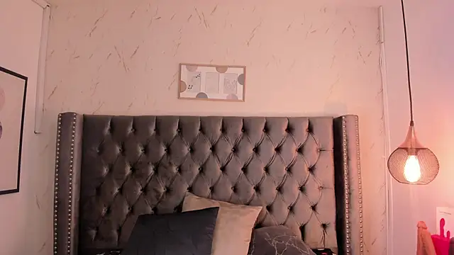 Kim Blane online show from 10-09-25, 03:48