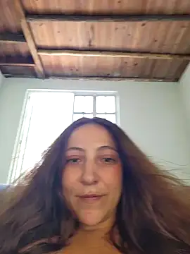 VickyHoult online show from 12-22-24, 05:42