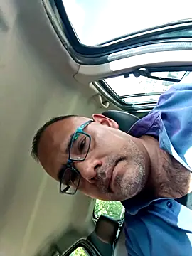 Snapshot of PhillDrake11 chatting on 02-11-26, 02:11 PhillDrake11 online show from 02-11-26, 02:11