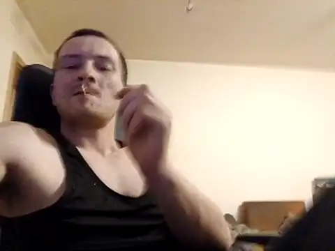 Snapshot of sexymann92 chatting on 05-05-26, 06:38 sexymann92 online show from 05-05-26, 06:38