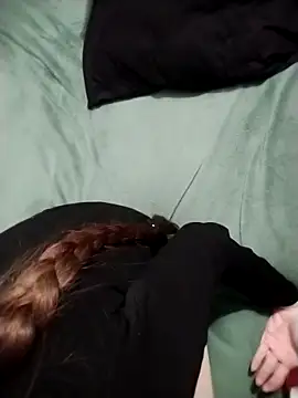 Snapshot of BarbierQueen chatting on 11-18-25, 11:58 BarbierQueen online show from 11-18-25, 11:58