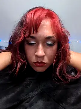 Snapshot of DesereaRose chatting on 05-17-26, 02:35 DesereaRose online show from 05-17-26, 02:35