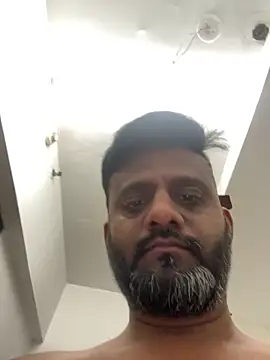 Snapshot of HIMSEXY chatting on 01-08-25, 01:21 HIMSEXY online show from 01-08-25, 01:21