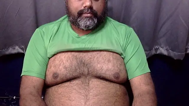 Snapshot of hairysubcub_70 chatting on 02-03-26, 04:43 hairysubcub 70 online show from 02-03-26, 04:43