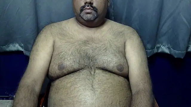 Snapshot of hairysubcub_70 chatting on 02-06-26, 05:16 hairysubcub 70 online show from 02-06-26, 05:16