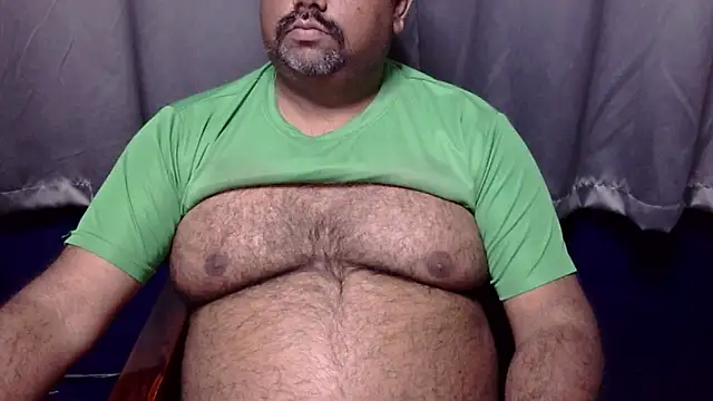 Snapshot of hairysubcub_70 chatting on 02-07-26, 07:50 hairysubcub 70 online show from 02-07-26, 07:50