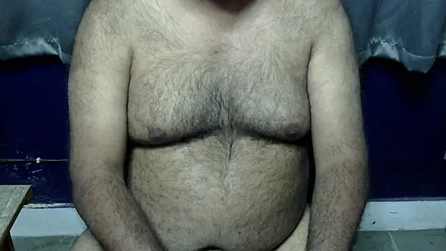 Snapshot of hairysubcub_70 chatting on 02-10-26, 05:06 hairysubcub 70 online show from 02-10-26, 05:06