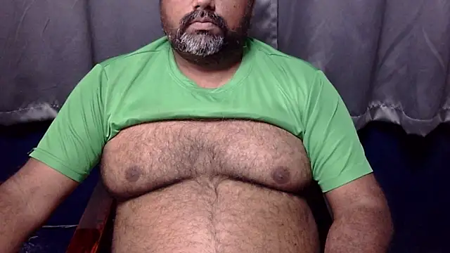 Snapshot of hairysubcub_70 chatting on 02-28-26, 06:47 hairysubcub 70 online show from 02-28-26, 06:47