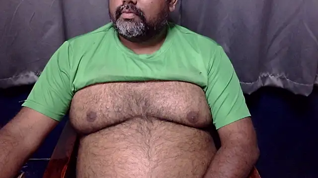 Snapshot of hairysubcub_70 chatting on 03-04-26, 10:10 hairysubcub 70 online show from 03-04-26, 10:10