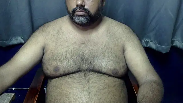 Snapshot of hairysubcub_70 chatting on 07-06-26, 10:56 hairysubcub 70 online show from 07-06-26, 10:56