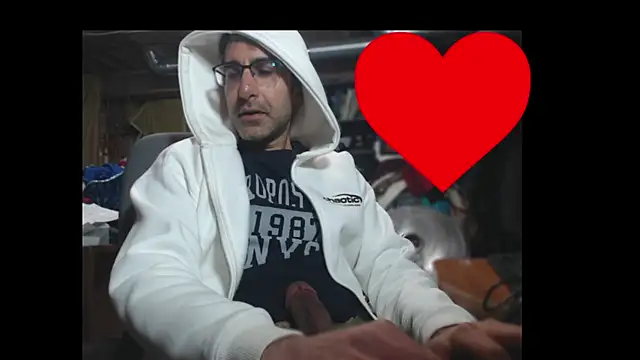 Gsmile1 online show from 04-12-26, 02:11