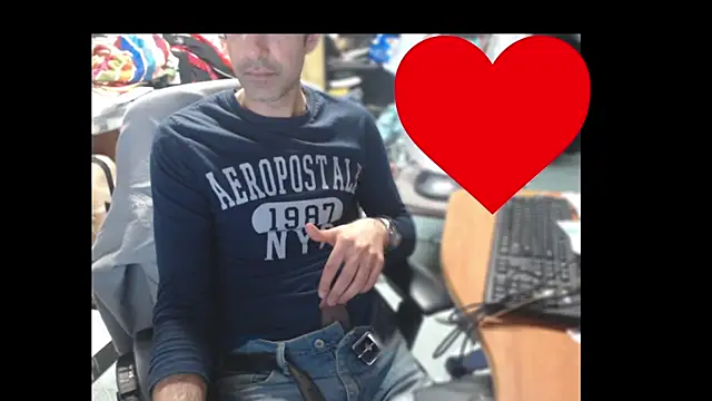 Gsmile1 online show from 04-18-26, 07:51