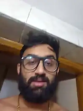 Snapshot of love4shownude chatting on 01-14-25, 05:45 love4shownude online show from 01-14-25, 05:45