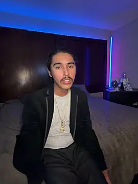 Snapshot of jrrichforever chatting on 03-25-26, 04:29 jrrichforever online show from 03-25-26, 04:29