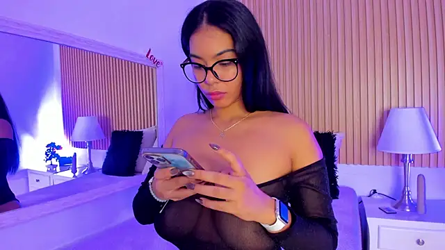 GenesisRuiz online show from 03-06-25, 04:49