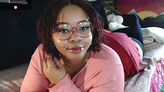 Snapshot of -khayaparker chatting on 12-27-24, 06:53 -khayaparker online show from 12-27-24, 06:53