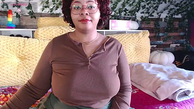 Snapshot of -khayaparker chatting on 01-20-25, 04:12 -khayaparker online show from 01-20-25, 04:12