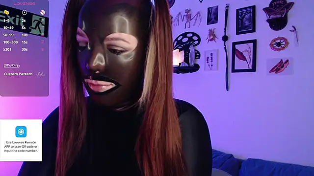 Snapshot of auroralatexprincess chatting on 10-01-25, 06:47 auroralatexprincess online show from 10-01-25, 06:47