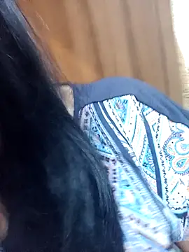 Snapshot of Queen_sousou chatting on 11-15-25, 12:41 Queen sousou online show from 11-15-25, 12:41