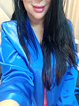 Snapshot of Queen_sousou chatting on 11-20-25, 09:14 Queen sousou online show from 11-20-25, 09:14