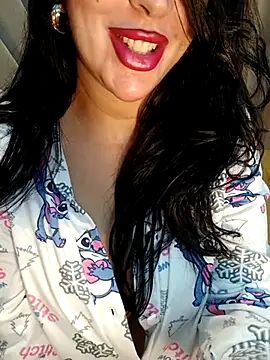 Snapshot of Queen_sousou chatting on 12-04-25, 01:31 Queen sousou online show from 12-04-25, 01:31