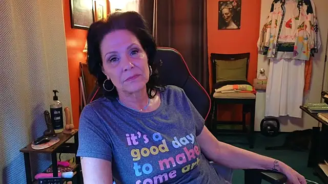 Snapshot of Good-Juju chatting on 03-02-25, 05:01 Good-Juju online show from 03-02-25, 05:01