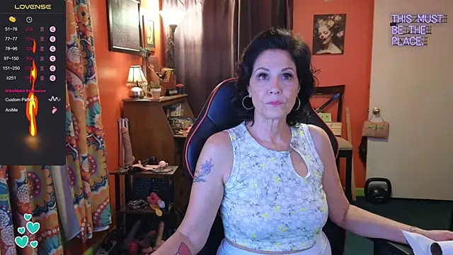 Snapshot of Good-Juju chatting on 09-21-25, 12:34 Good-Juju online show from 09-21-25, 12:34