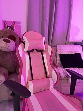 Vane Rossee online show from 01-22-25, 04:02